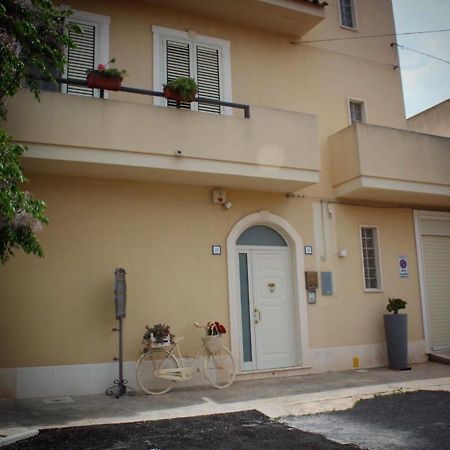 Portopalo Di Capo Passero Il Giardino Nascosto Bed & Breakfast エクステリア 写真
